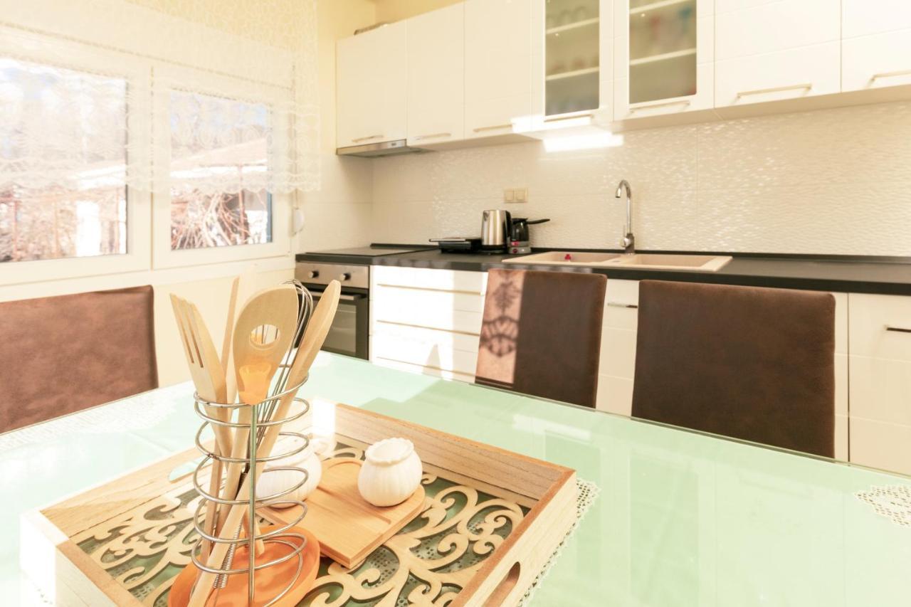 Loridis View Apartments Принос Екстериор снимка